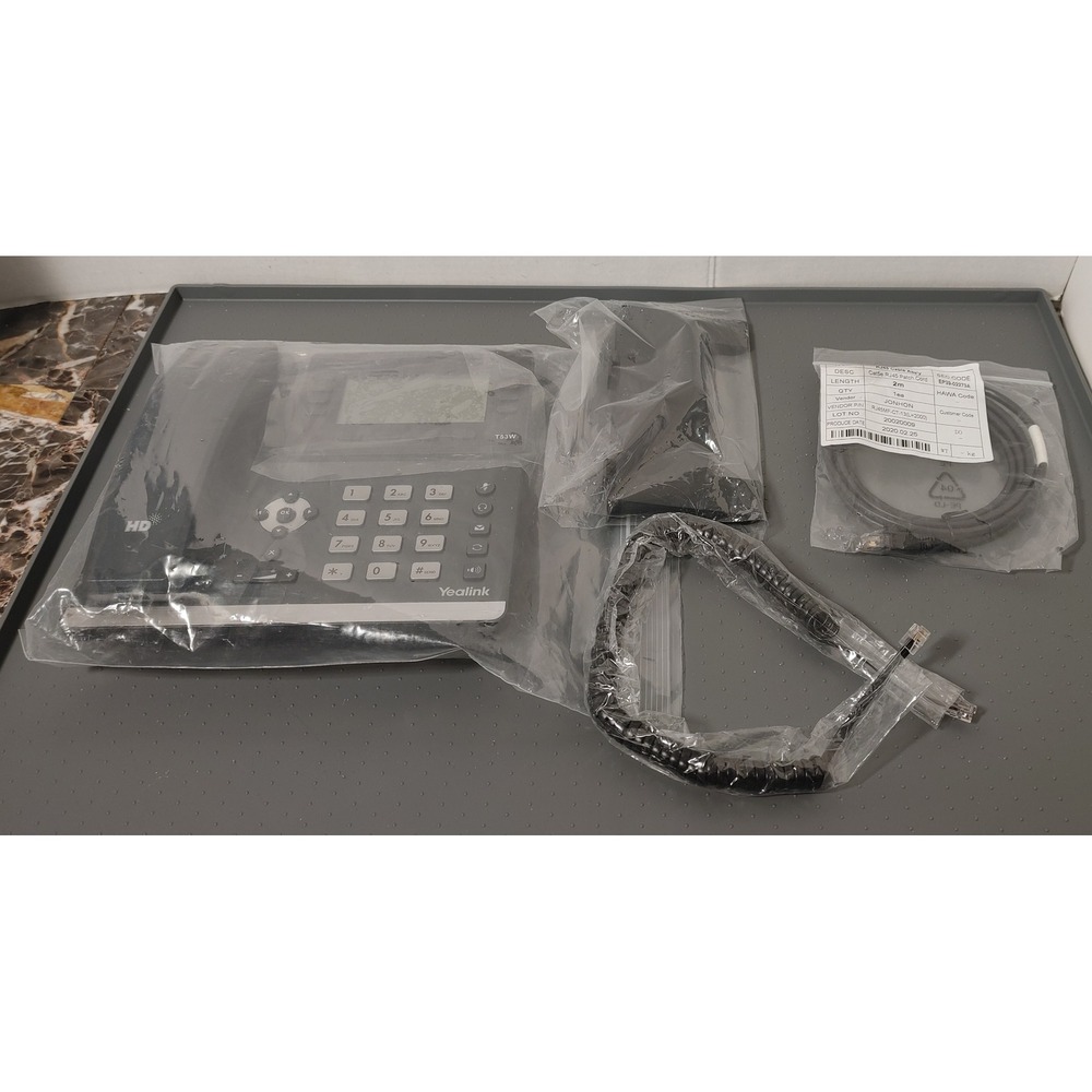 Yealink SIP-T53W Business IP Phone Unisex OS Black Like New WiFi Bluetooth PoE